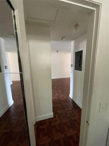 3677 Florida Avenue 3677, Miami, FL 33133