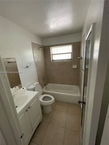 3677 Florida Avenue 3677, Miami, FL 33133