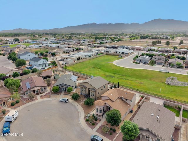 6428 SARA BETH Place, El Paso, TX 79932