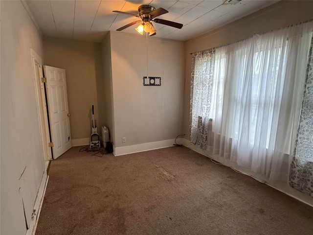 1211 Main Street, Brownwood, TX 76801