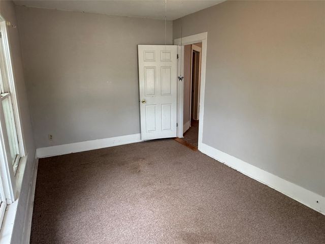 1211 Main Street, Brownwood, TX 76801