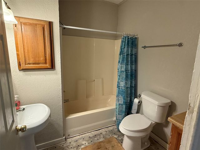 1211 Main Street, Brownwood, TX 76801
