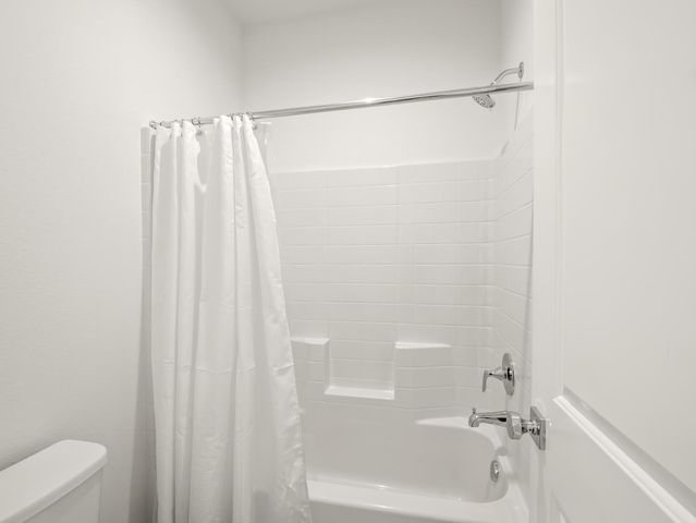 4486 Crown Bluffs Drive, Madera, CA 93636