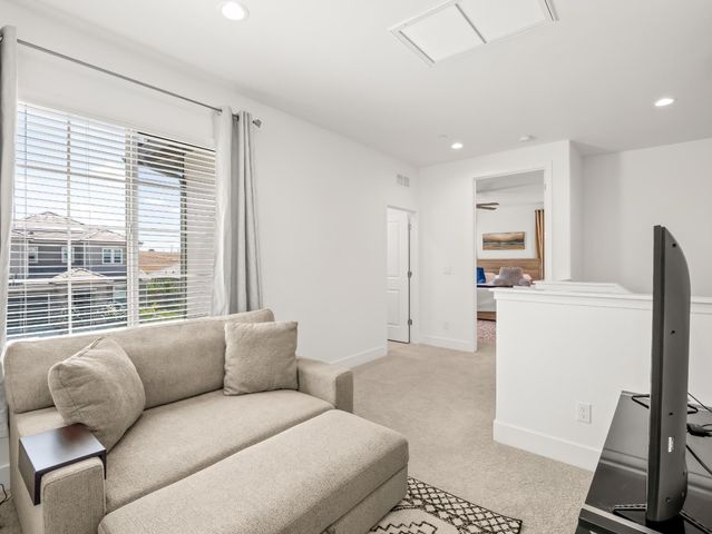 4486 Crown Bluffs Drive, Madera, CA 93636