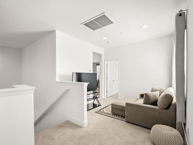 4486 Crown Bluffs Drive, Madera, CA 93636