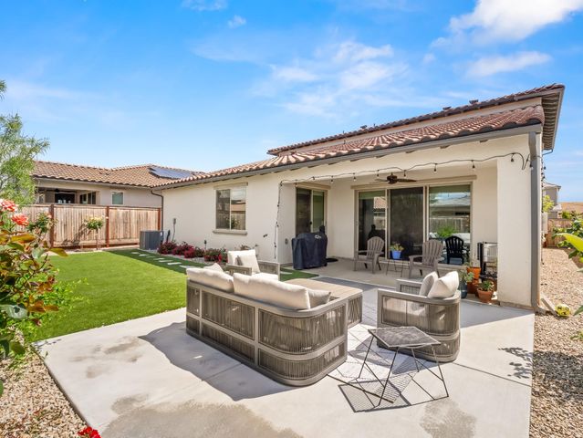 4486 Crown Bluffs Drive, Madera, CA 93636