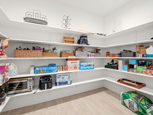 4486 Crown Bluffs Drive, Madera, CA 93636