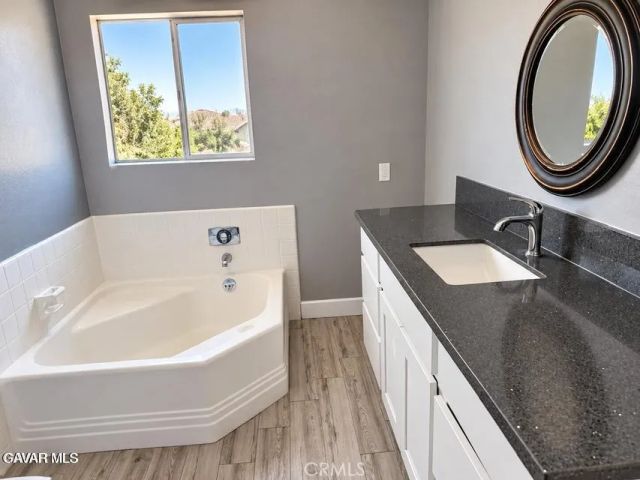 1902 W Avenue L, Lancaster, CA 93534