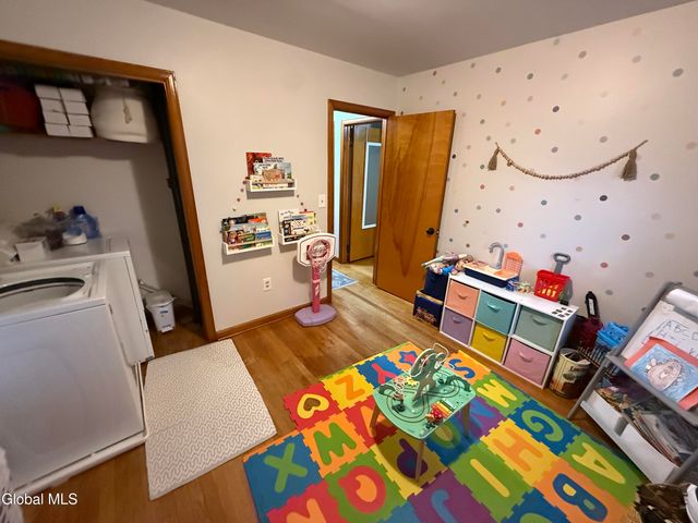 9 Lea Avenue, Waterford, NY 12188