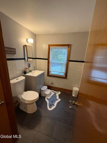 9 Lea Avenue, Waterford, NY 12188