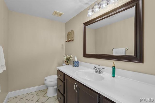 224 Hemingway Lane C, Weldon Spring, MO 63304