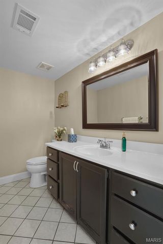 224 Hemingway Lane C, Weldon Spring, MO 63304