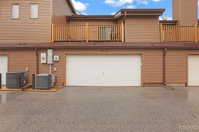 224 Hemingway Lane C, Weldon Spring, MO 63304