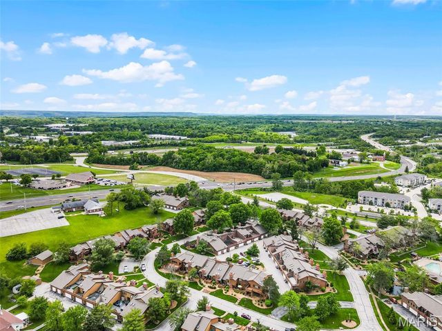 224 Hemingway Lane C, Weldon Spring, MO 63304