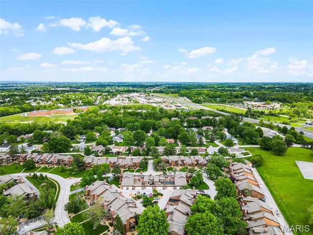 224 Hemingway Lane C, Weldon Spring, MO 63304
