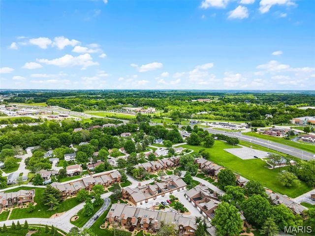 224 Hemingway Lane C, Weldon Spring, MO 63304