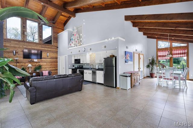 224 Hemingway Lane C, Weldon Spring, MO 63304