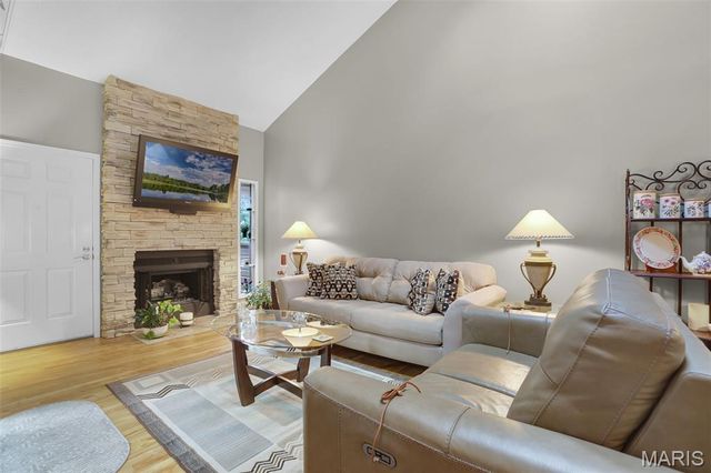 224 Hemingway Lane C, Weldon Spring, MO 63304