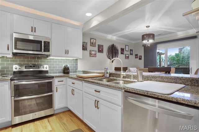 224 Hemingway Lane C, Weldon Spring, MO 63304