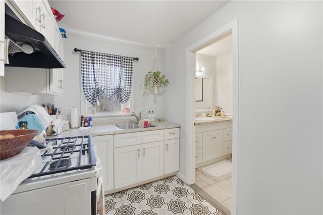 62 Heath Street, Providence, RI 02909