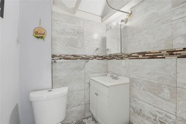 62 Heath Street, Providence, RI 02909