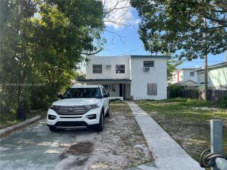 1832 NW 46th St 1, Miami, FL 33142
