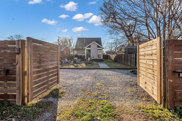 1412 22nd Ave, N, Nashville, TN 37208