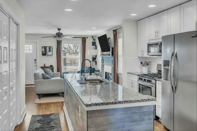 1412 22nd Ave, N, Nashville, TN 37208