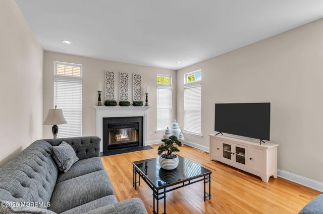 29 Tupelo Road, Bayville, NJ 08721