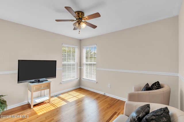 29 Tupelo Road, Bayville, NJ 08721