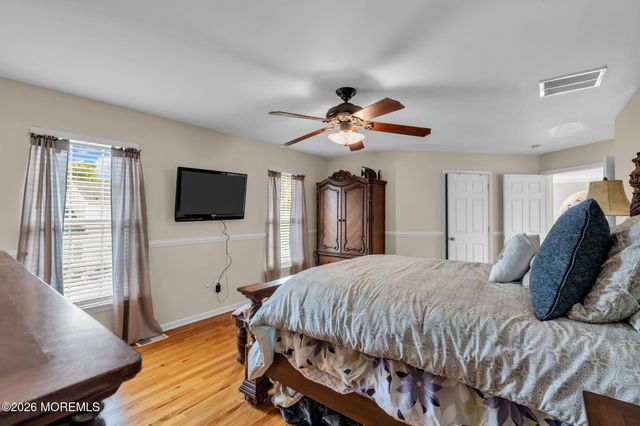 29 Tupelo Road, Bayville, NJ 08721