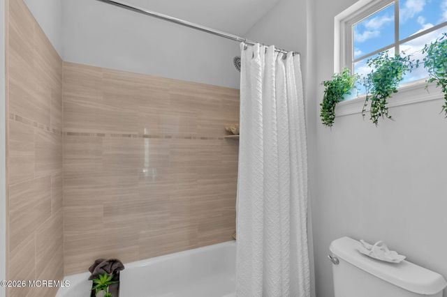 29 Tupelo Road, Bayville, NJ 08721