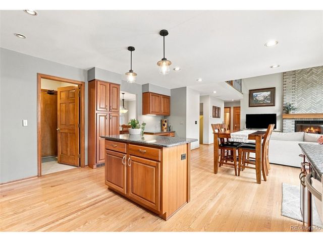 2085 Chelsea Ct, Highlands Ranch, CO 80126
