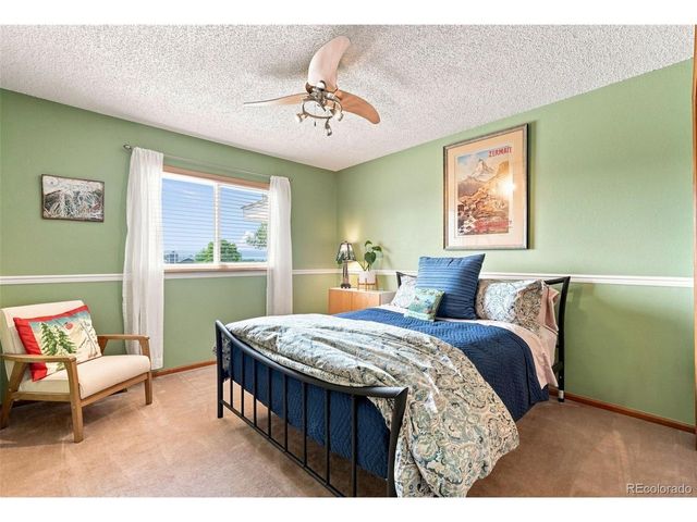 2085 Chelsea Ct, Highlands Ranch, CO 80126