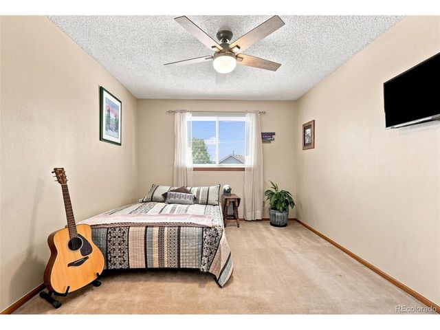 2085 Chelsea Ct, Highlands Ranch, CO 80126