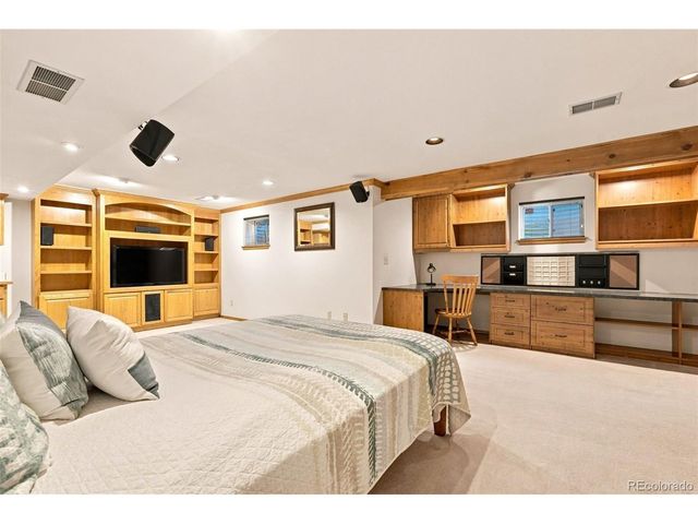 2085 Chelsea Ct, Highlands Ranch, CO 80126
