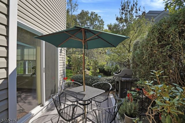 22 Oak Knoll Lane Condo, Bedminster Twp., NJ 07921