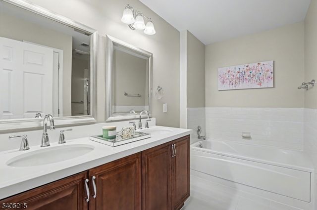 22 Oak Knoll Lane Condo, Bedminster Twp., NJ 07921