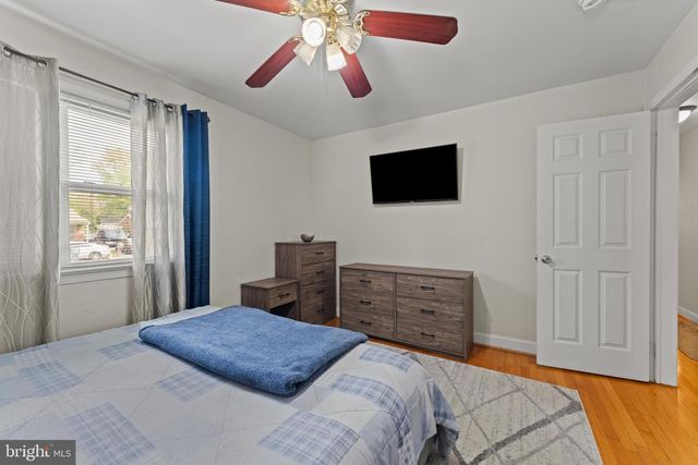 7211 BELTZ DR, District Heights, MD 20747