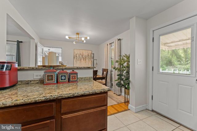 7211 BELTZ DR, District Heights, MD 20747