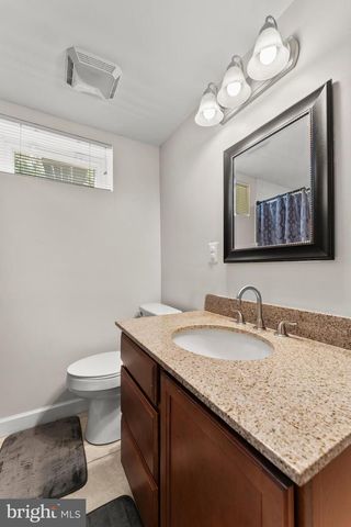 7211 BELTZ DR, District Heights, MD 20747
