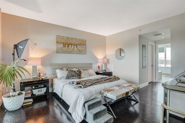 322 Karen Avenue 601, Las Vegas, NV 89109