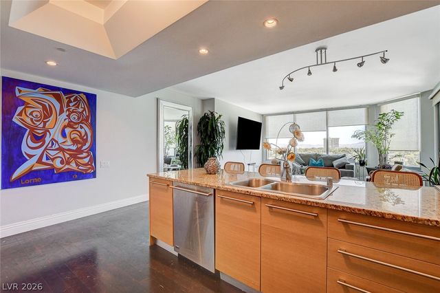 322 Karen Avenue 601, Las Vegas, NV 89109