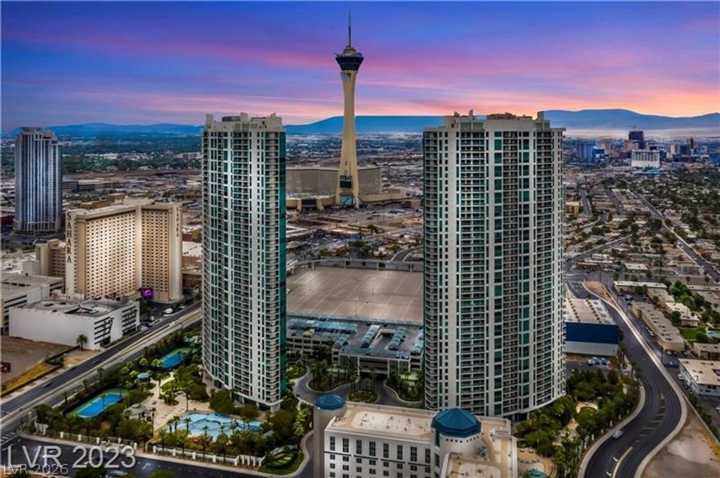 322 Karen Avenue 601, Las Vegas, NV 89109