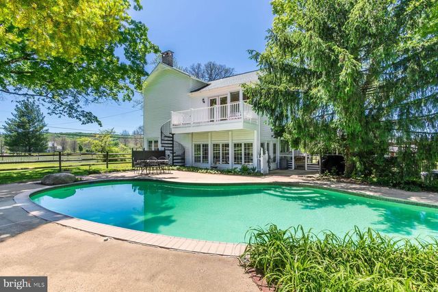 293 LURGAN RD, New Hope, PA 18938