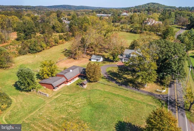 293 LURGAN RD, New Hope, PA 18938