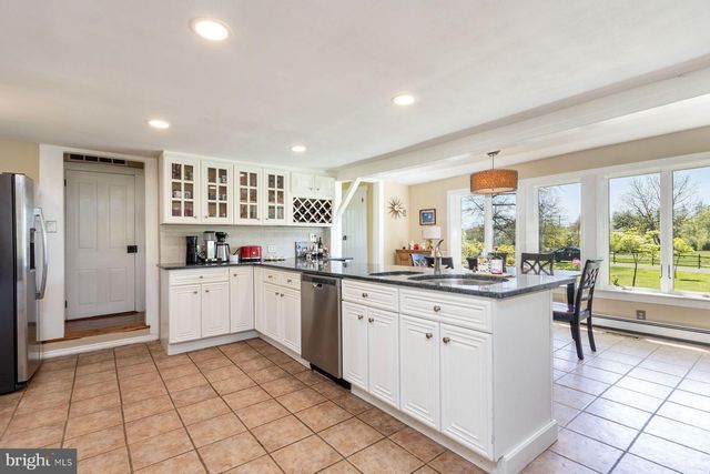 293 LURGAN RD, New Hope, PA 18938