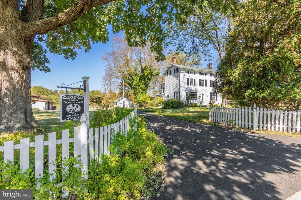 293 LURGAN RD, New Hope, PA 18938