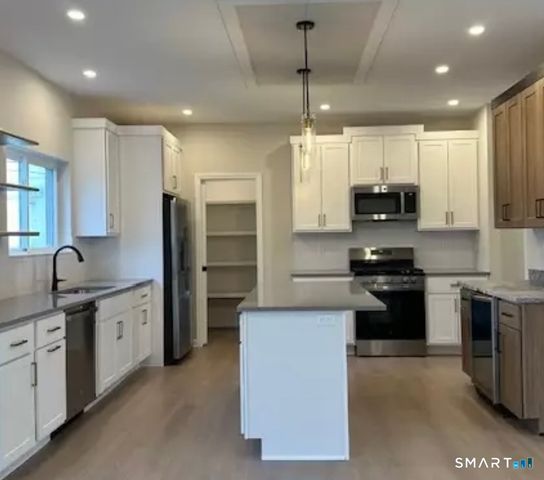 62 Soundview Avenue, Fairfield, CT 06825