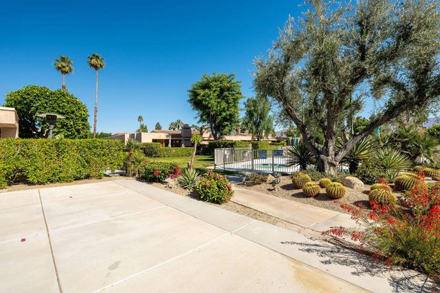 72806 Fleetwood Circle, Palm Desert, CA 92260